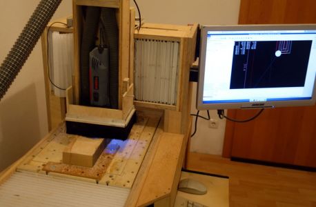 Start der notwendigen Ausnehmung an der Solidis (CNC-Fräse)