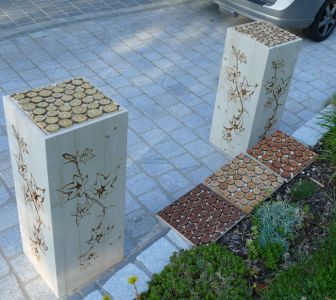 Holunder und Kirschsäule warten auf den Abtransport