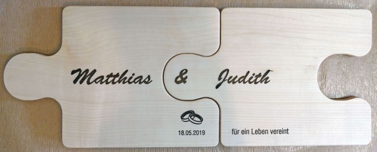 Hochzeitsgeschenk (Ahorn-Schneidbrett)