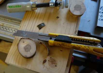 Scheiben mit dem Messer schälen